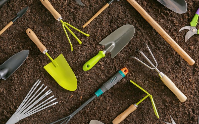 Carbon steel gardening tools