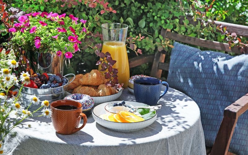 Right Garden Coffee Table