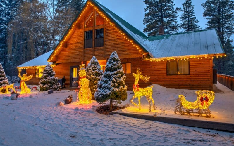 Guide to Outdoor Christmas Decorations