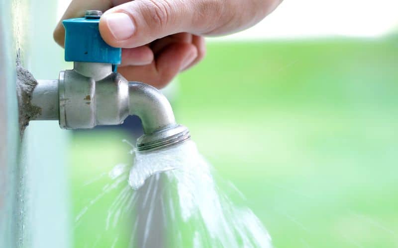 Repairing an Outdoor Faucet Leak