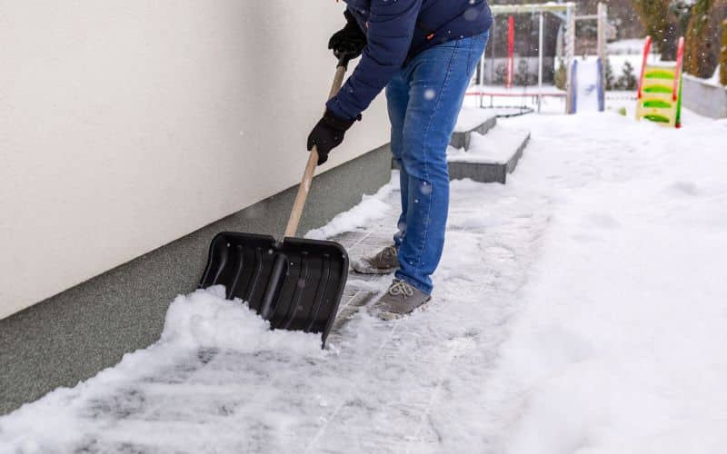 Ways to Remove Snow from Your Driveway