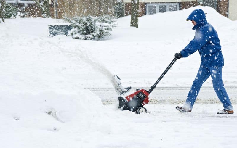 snow removal safety precaution