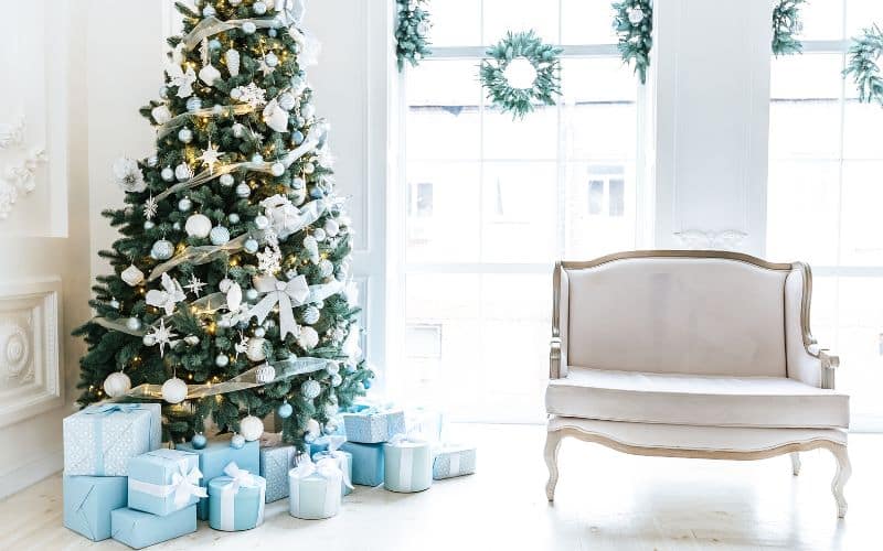 Essential Elements for Crafting Your Home's Winter Wonderland